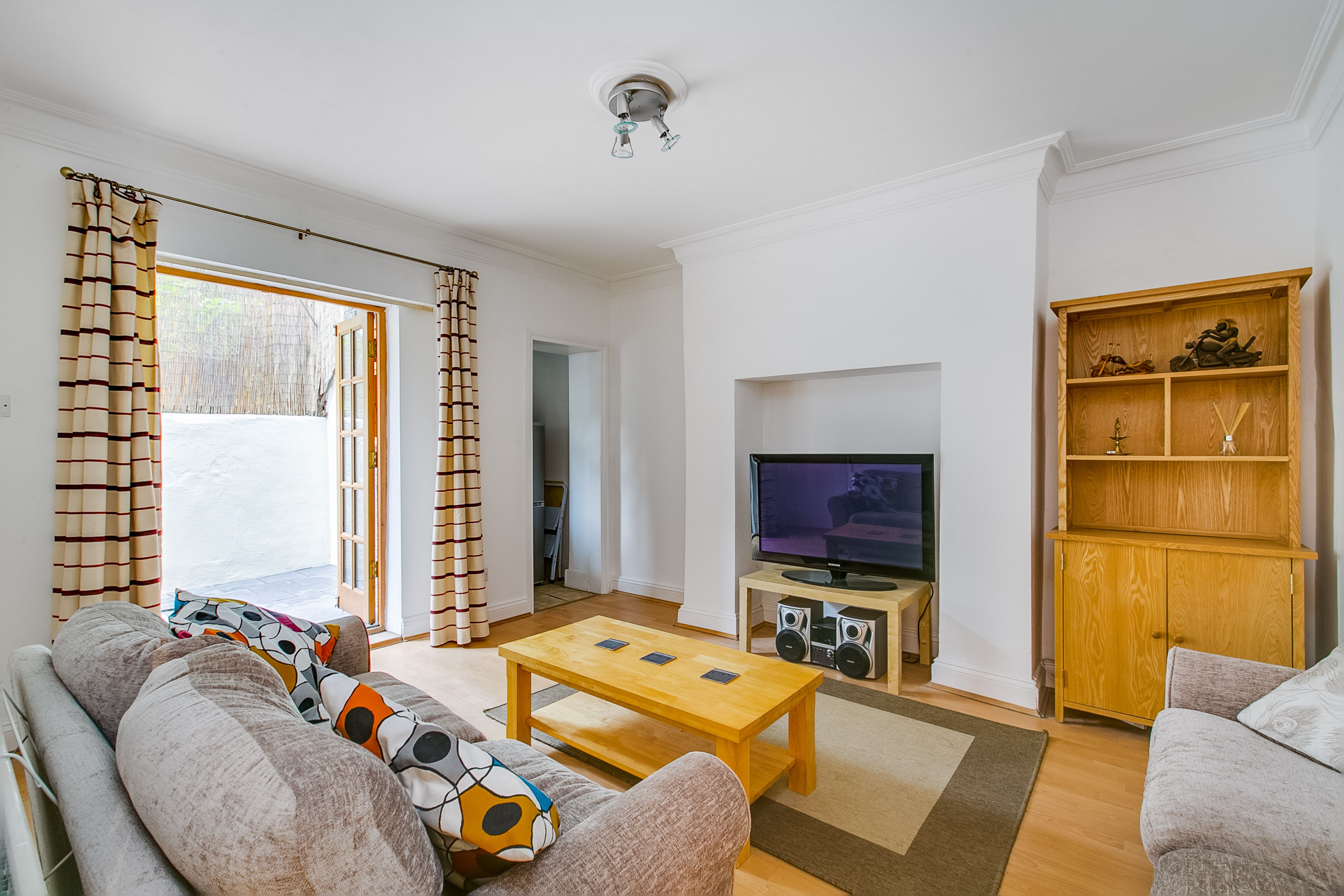 1 bedroom flat for sale, Avonmore Road, London, W14 8RS