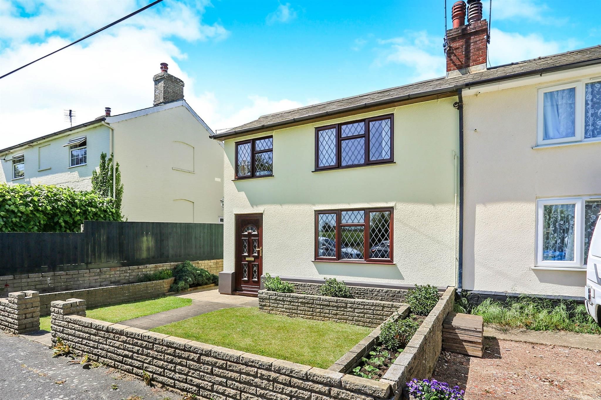 4 bedroom semidetached house for sale, White Elm Road, Bury St Edmunds