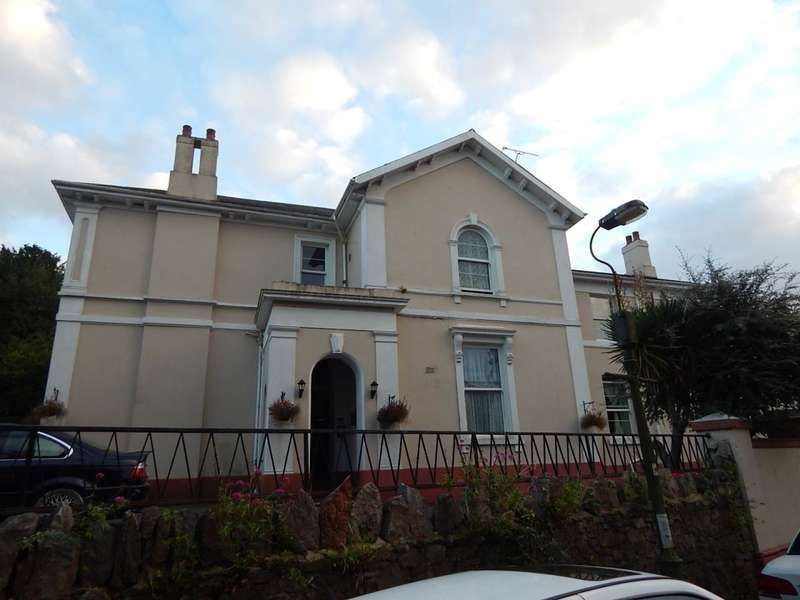1 bedroom flat to rent, Cranmere Court, Kents Road, Torquay, Wellswood, TQ1 2NL