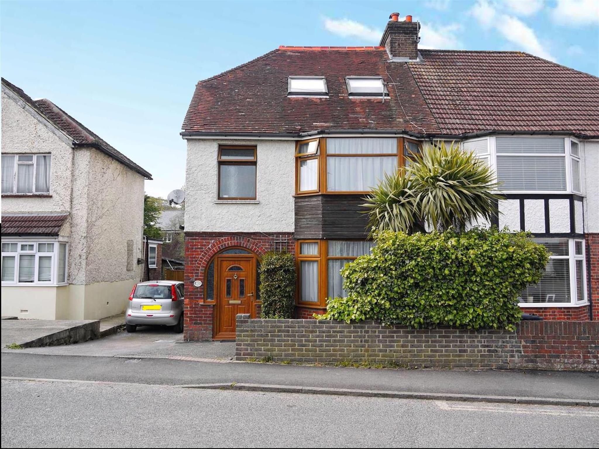 4 bedroom semidetached house for sale, Junction Road, Burgess Hill