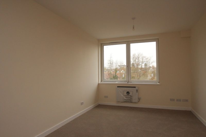 1 Bedroom Flat To Rent The Bank House Medway Wharf Road