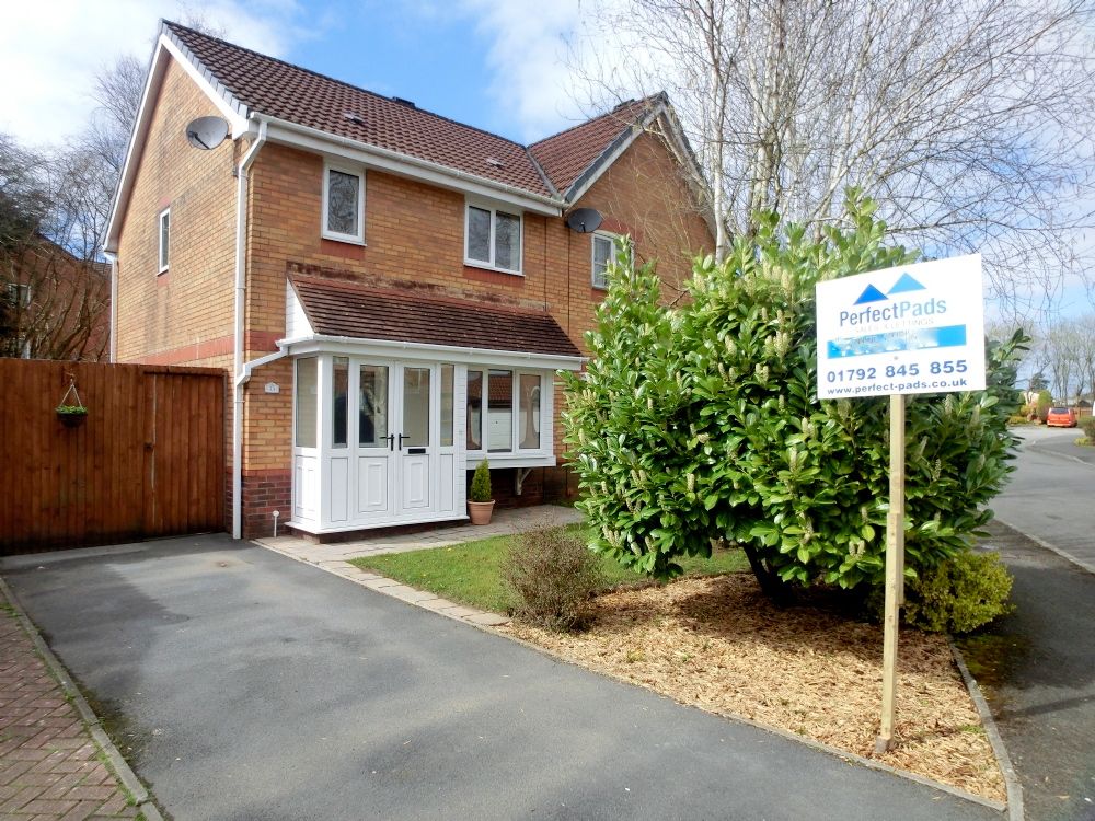 3 bedroom semidetached house to rent, Tal Y Coed, Hendy, Swansea. SA, SA4 0XN