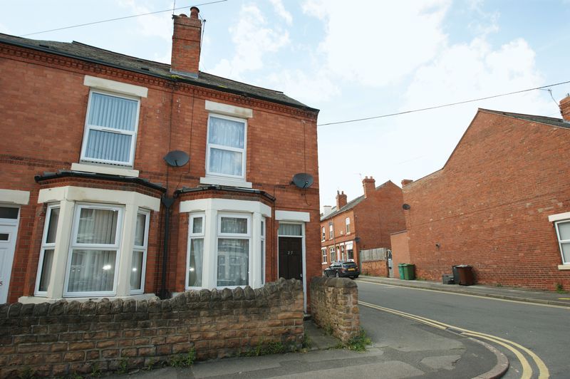 2 bedroom house to rent, Strelley Street, Bulwell, Nottingham NG, NG6 8FR