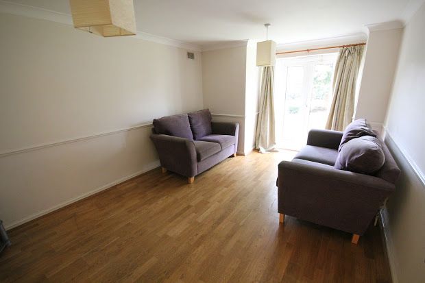 2 Bedroom Flat To Rent Chichester House Galsworthy Road