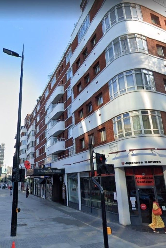 Studio flat to rent, Tottenham Court Road, London, W1T 7NW