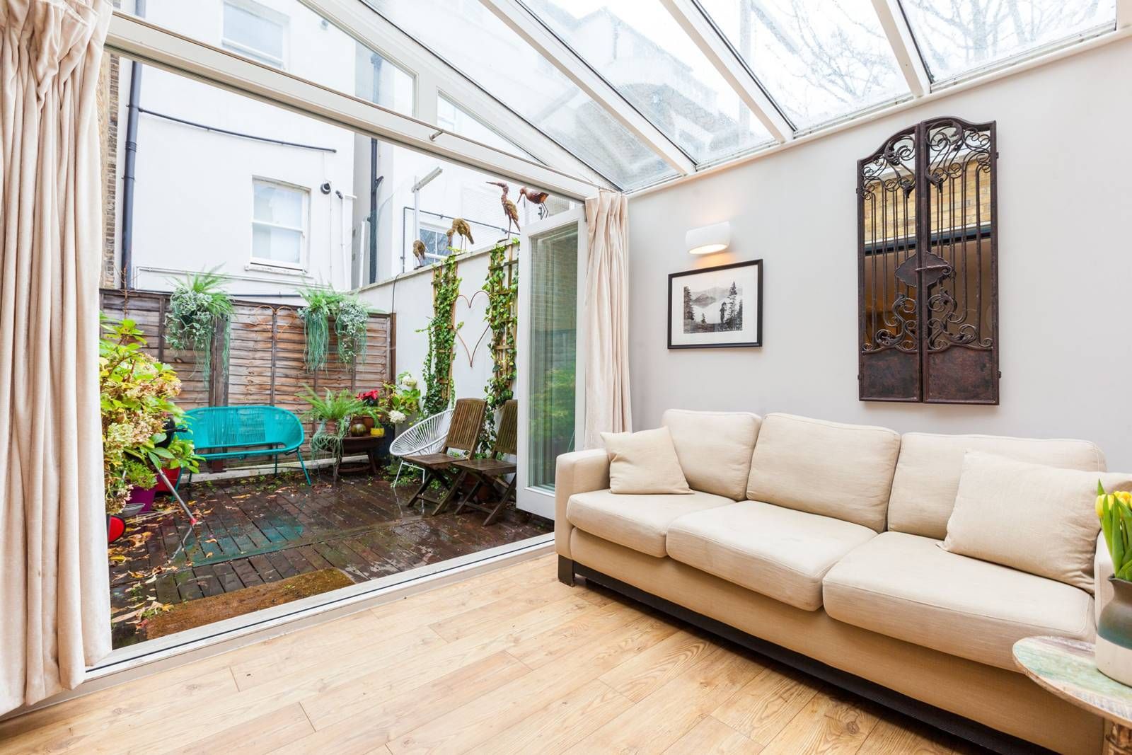 2 bedroom terraced house for sale, Brixton Road, London, SW9 7AA