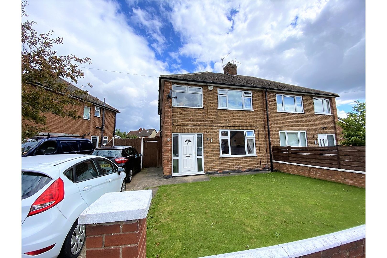 3 bedroom semidetached house for sale, Nursery Avenue, SuttonIn