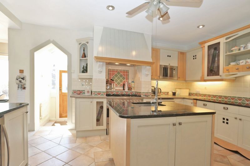 4 bedroom house for sale, Heath End Road, Flackwell Heath, High