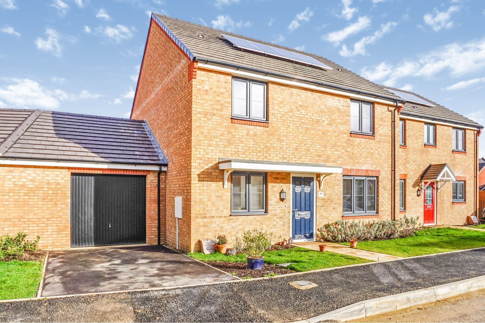 5 bedroom semidetached house for sale, Merlin Road, Priors Hall, Corby