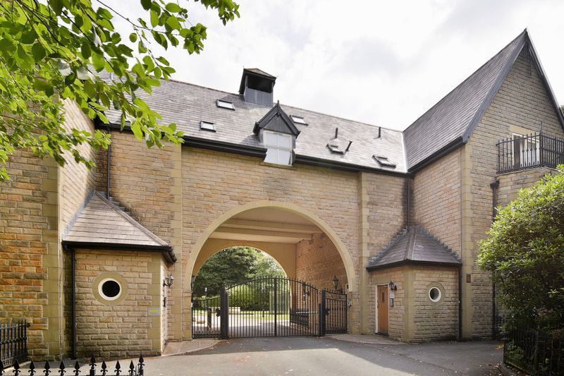 2 bedroom apartment for sale, Chaseley Road, Salford, Brindle Heath, M6 7DZ