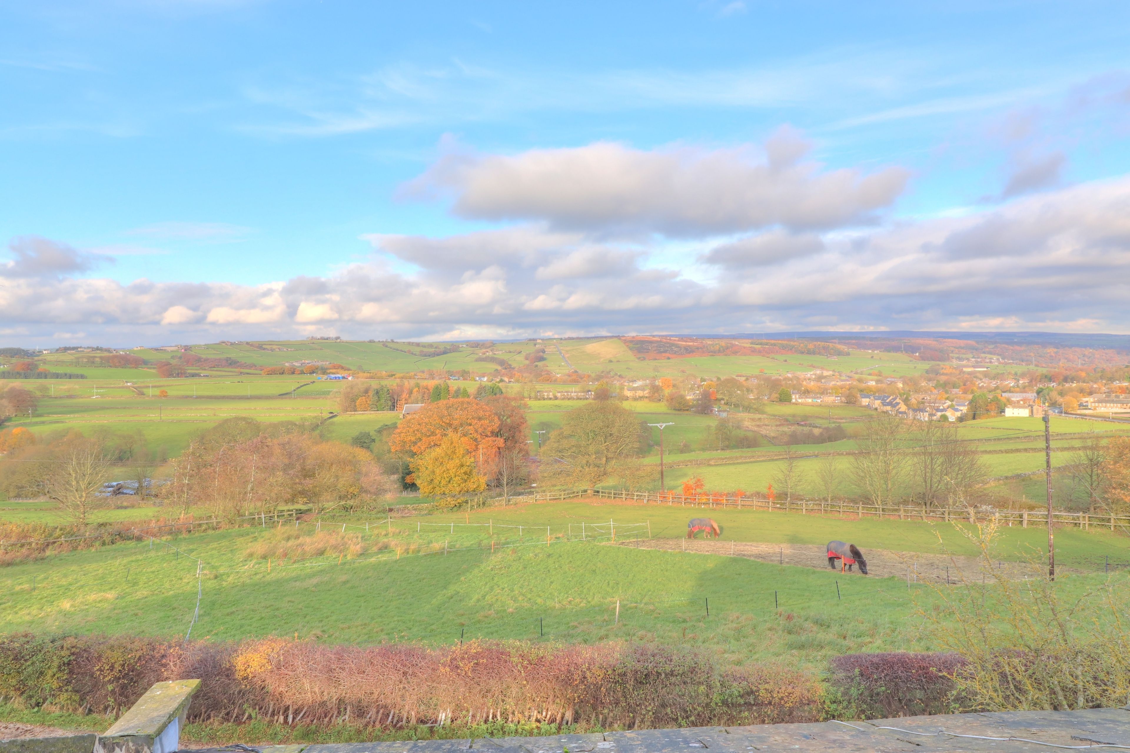 4 bedroom detached house for sale, Manywells Brow, Cullingworth