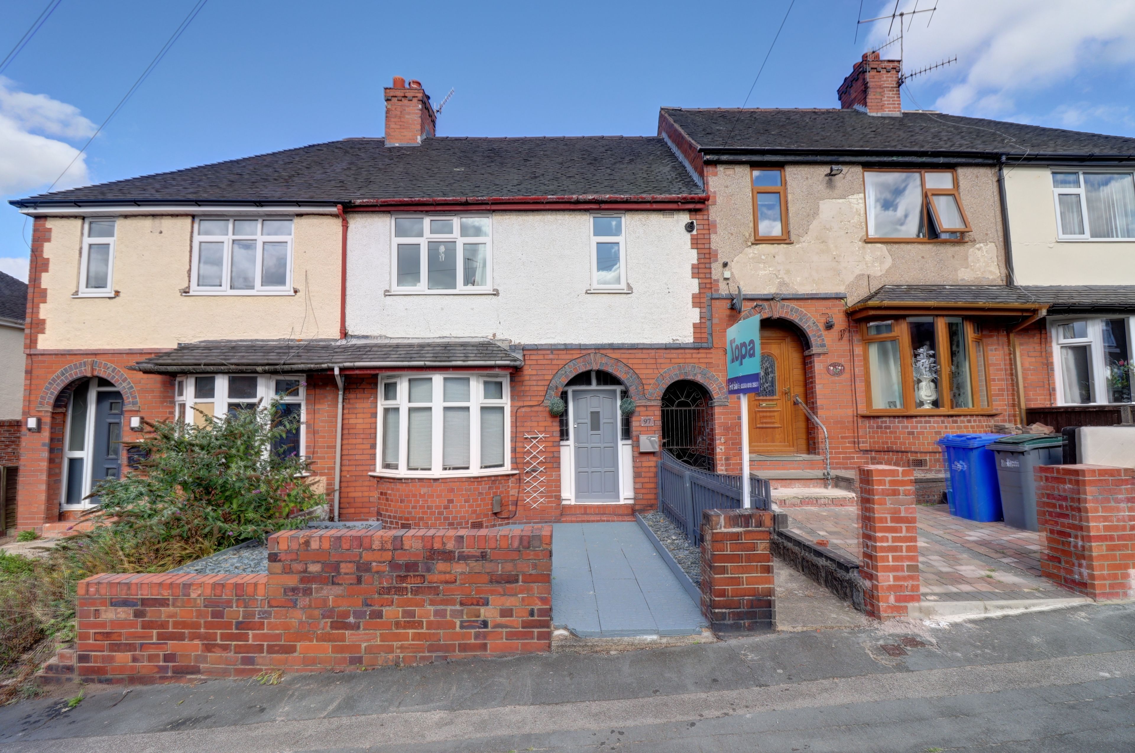 3 bedroom town house for sale, Ruxley Road, Bucknall, StokeOnTrent ST