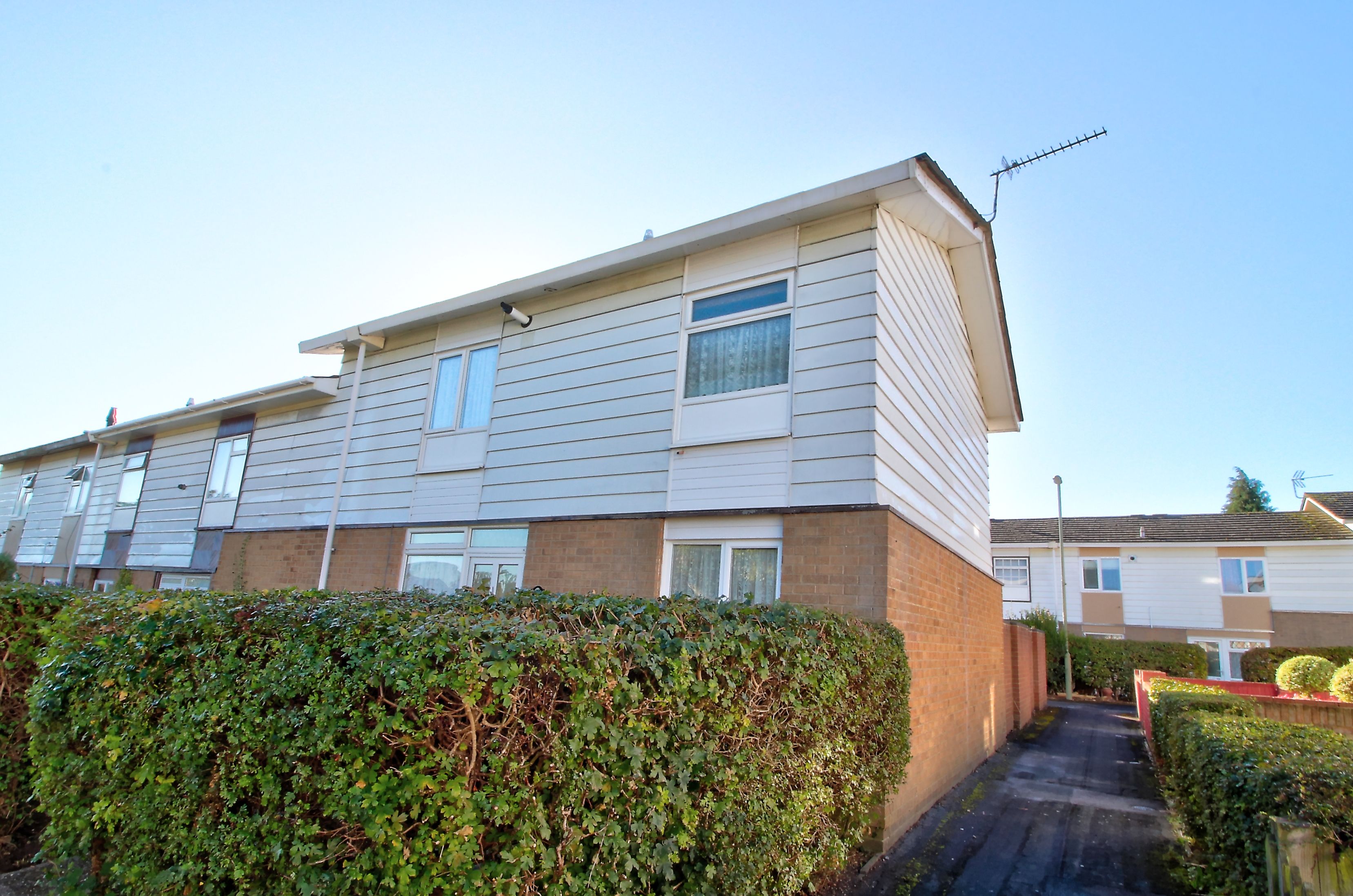 3 bedroom house for sale, Abbey Road, Basingstoke RG, RG24 9ED