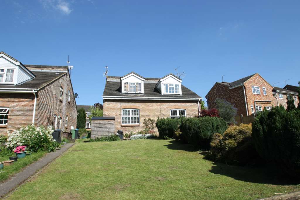 1 bedroom cluster house to rent, Hunters Close, Tring, HP23 5QA