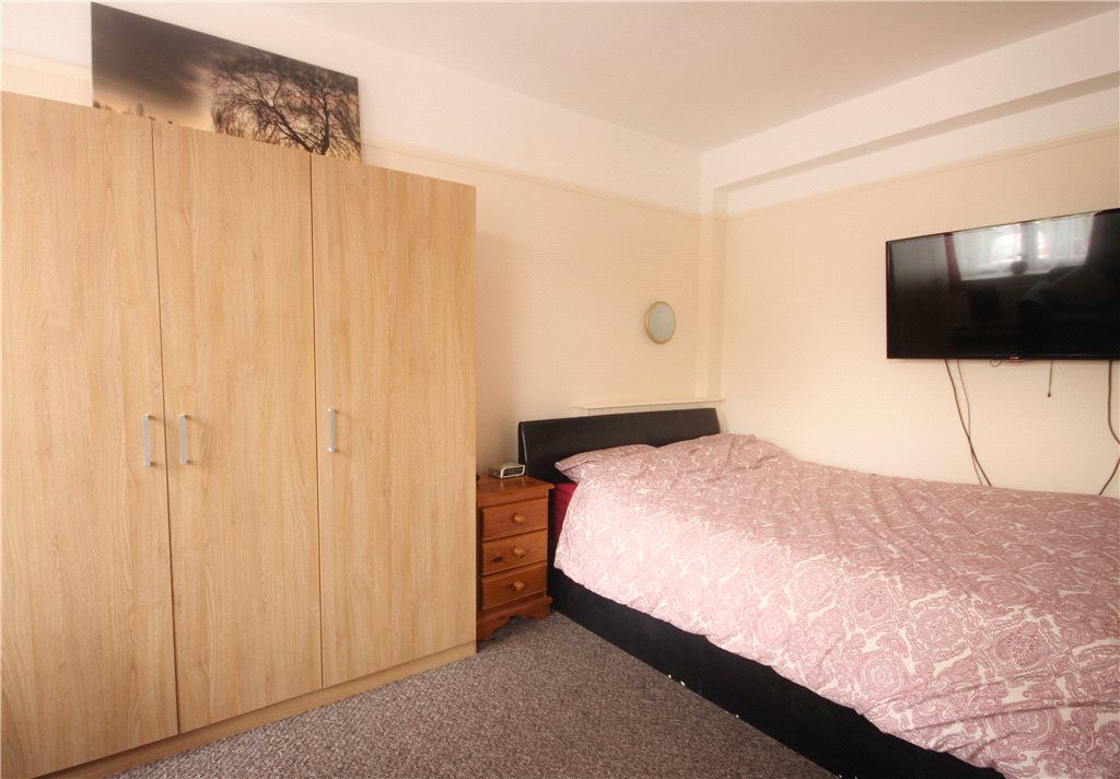 1 bedroom flat for sale, Thames Eyot, Cross Deep, Twickenham TW, TW1 4QN