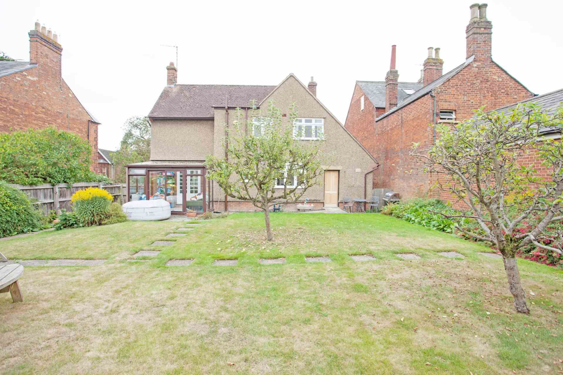 3 bedroom detached house for sale, Wing Road, Leighton Buzzard, LU7 2NN