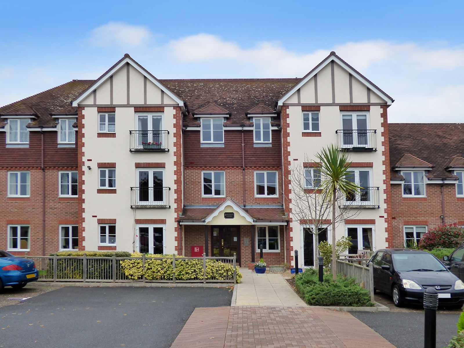 2 bedroom flat for sale, Pegasus Court, The Street, Rustington BN