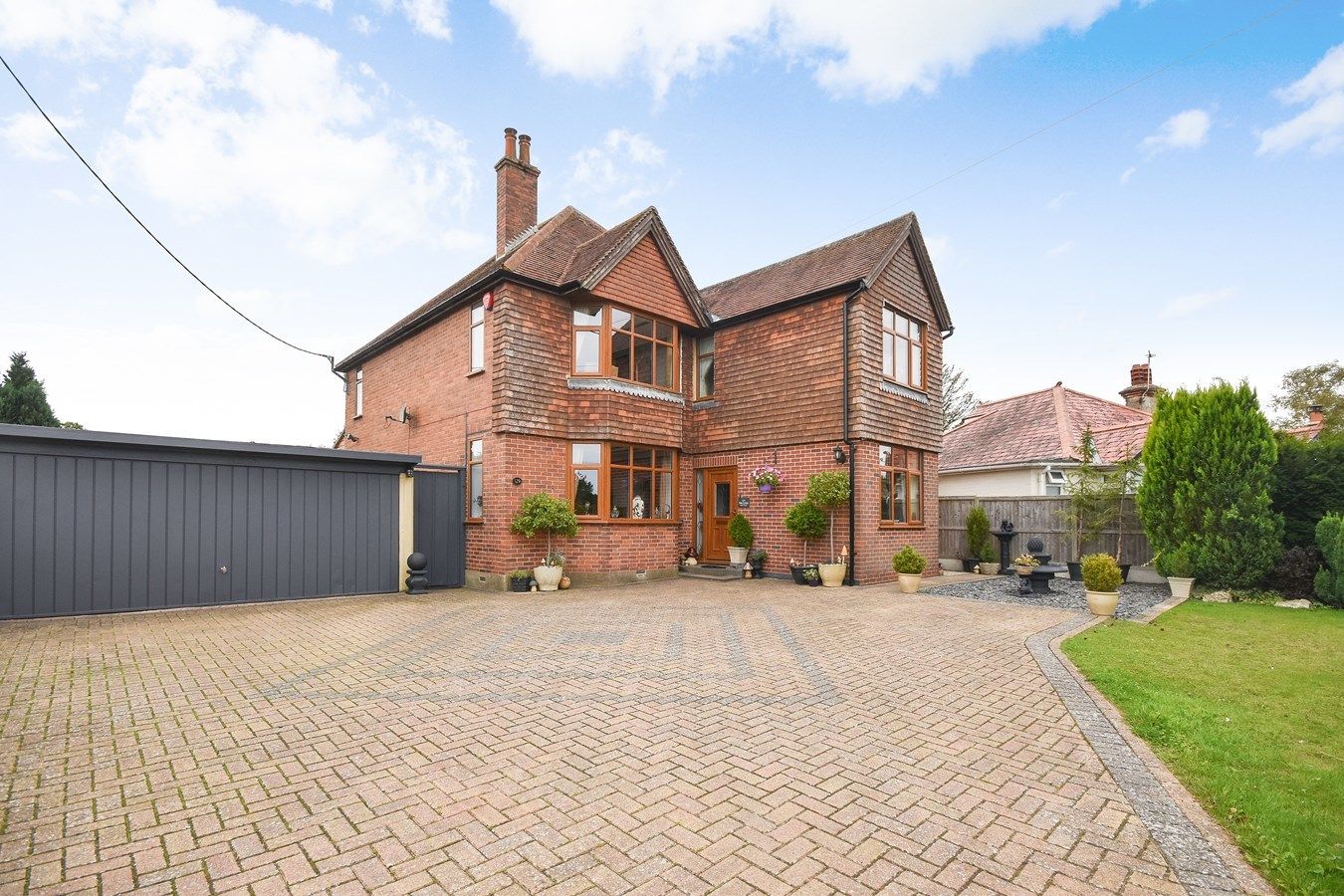 4 bedroom detached house for sale, Canterbury Road, Densole, Folkestone