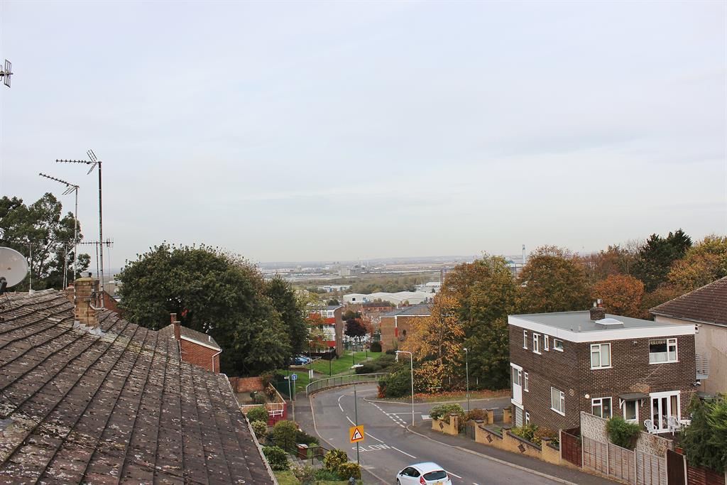 4 bedroom detached house for sale, Clive Road, Belvedere, DA17 5BJ