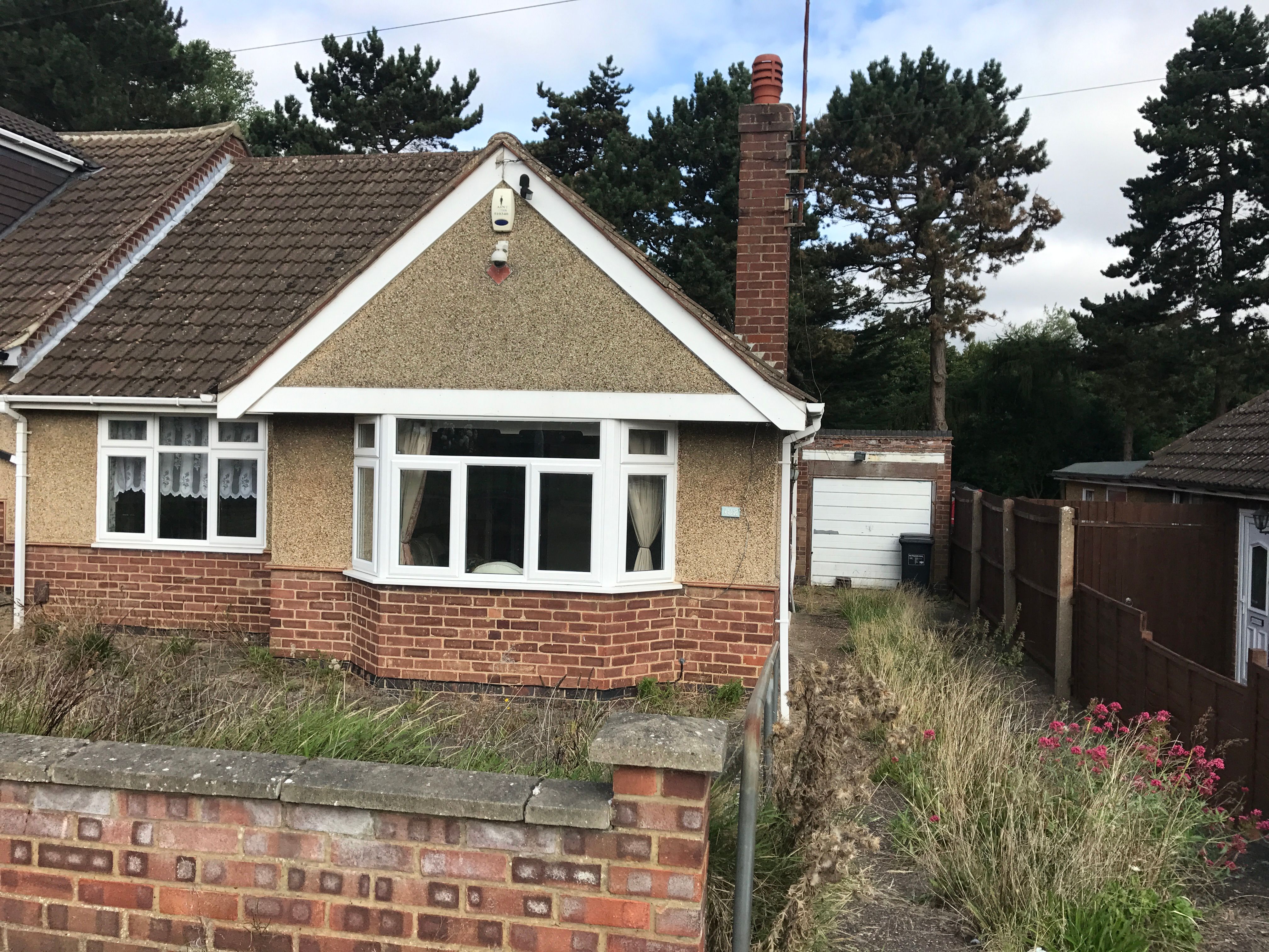 2 bedroom semidetached bungalow for sale, Charnwood Avenue