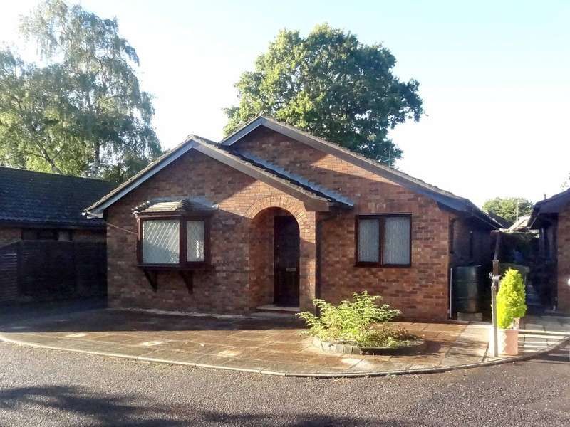 3 bedroom bungalow for sale, Station Road, Verwood, BH31 7PU