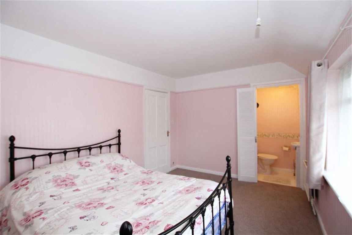 3 Bedroom House For Sale Ernest Road Norbiton Kingston