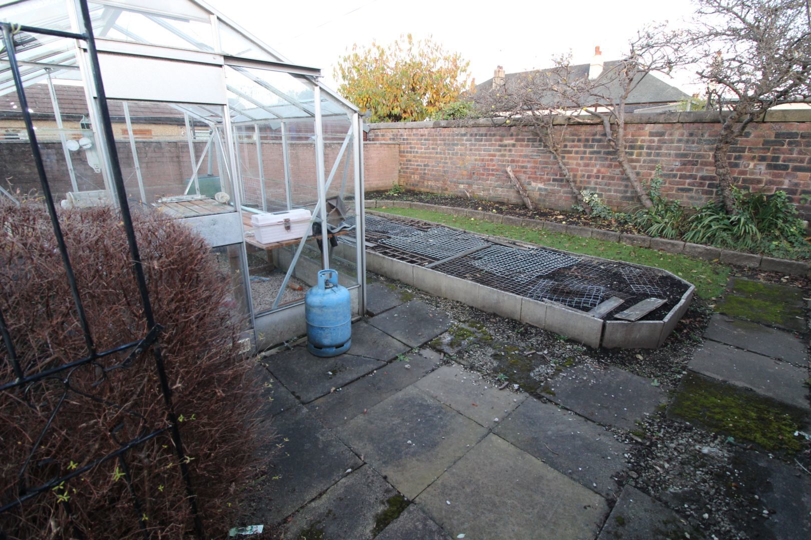 2 bedroom semidetached bungalow for sale, Cromwell Road West, Falkirk FK, FK1 1SE