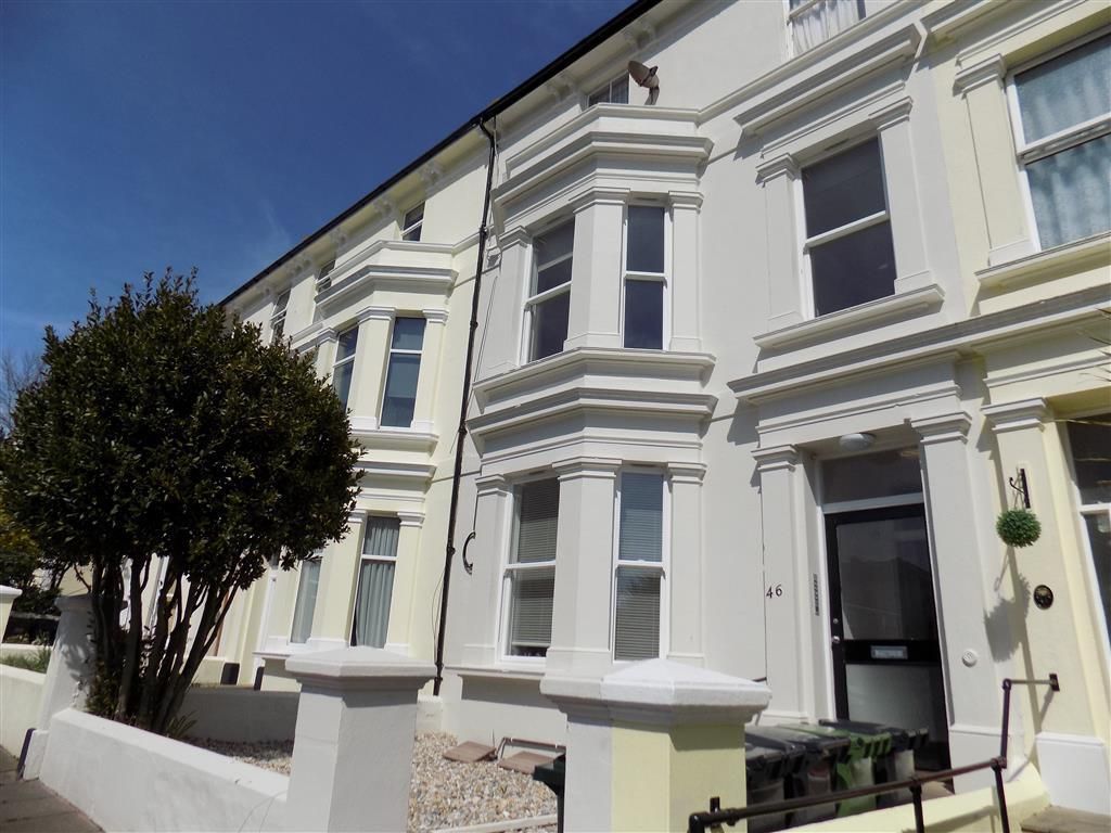 2 bedroom apartment to rent, Upperton Gardens, Eastbourne, BN21 2AQ