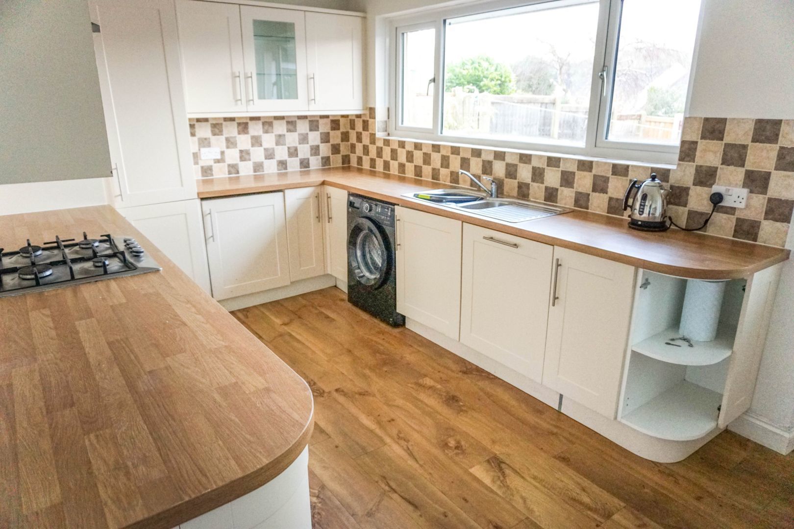 3 bedroom detached bungalow to rent, St. Michaels Crescent, Bolton Le