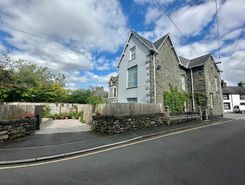 Listing main image