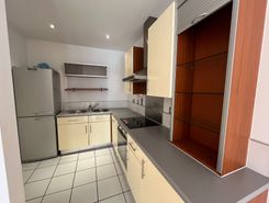 Listing main image