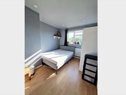 Listing main image
