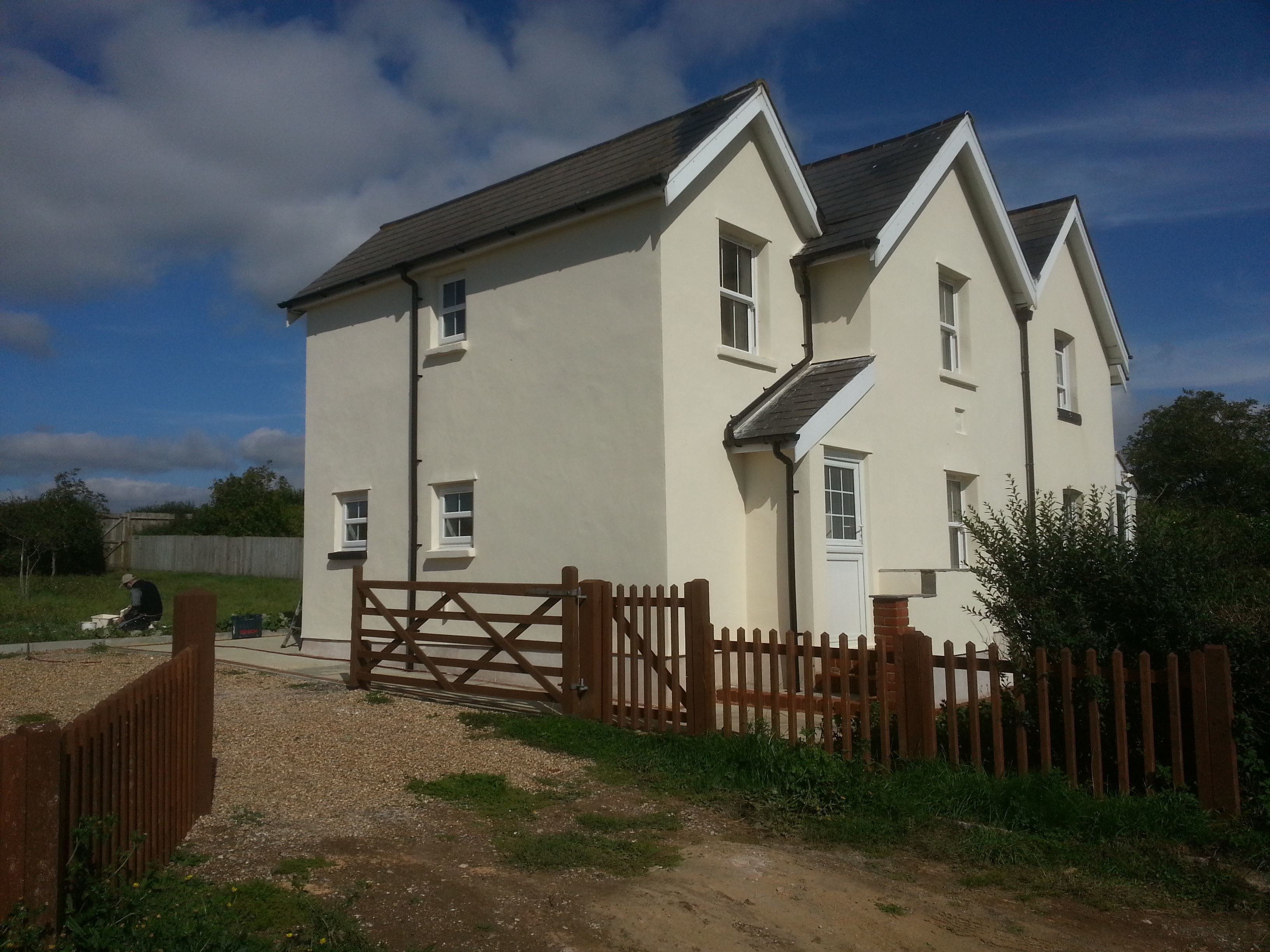 3 bedroom semidetached house to rent, East Dean Road, Eastbourne, BN20 0BB