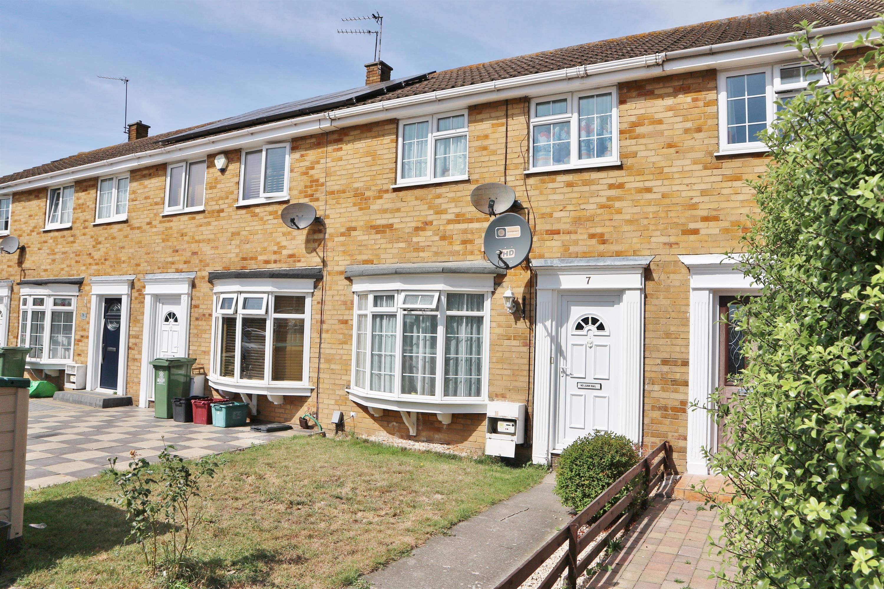 3 bedroom terraced house for sale, Leycroft Gardens, Erith, DA8 2PA ...