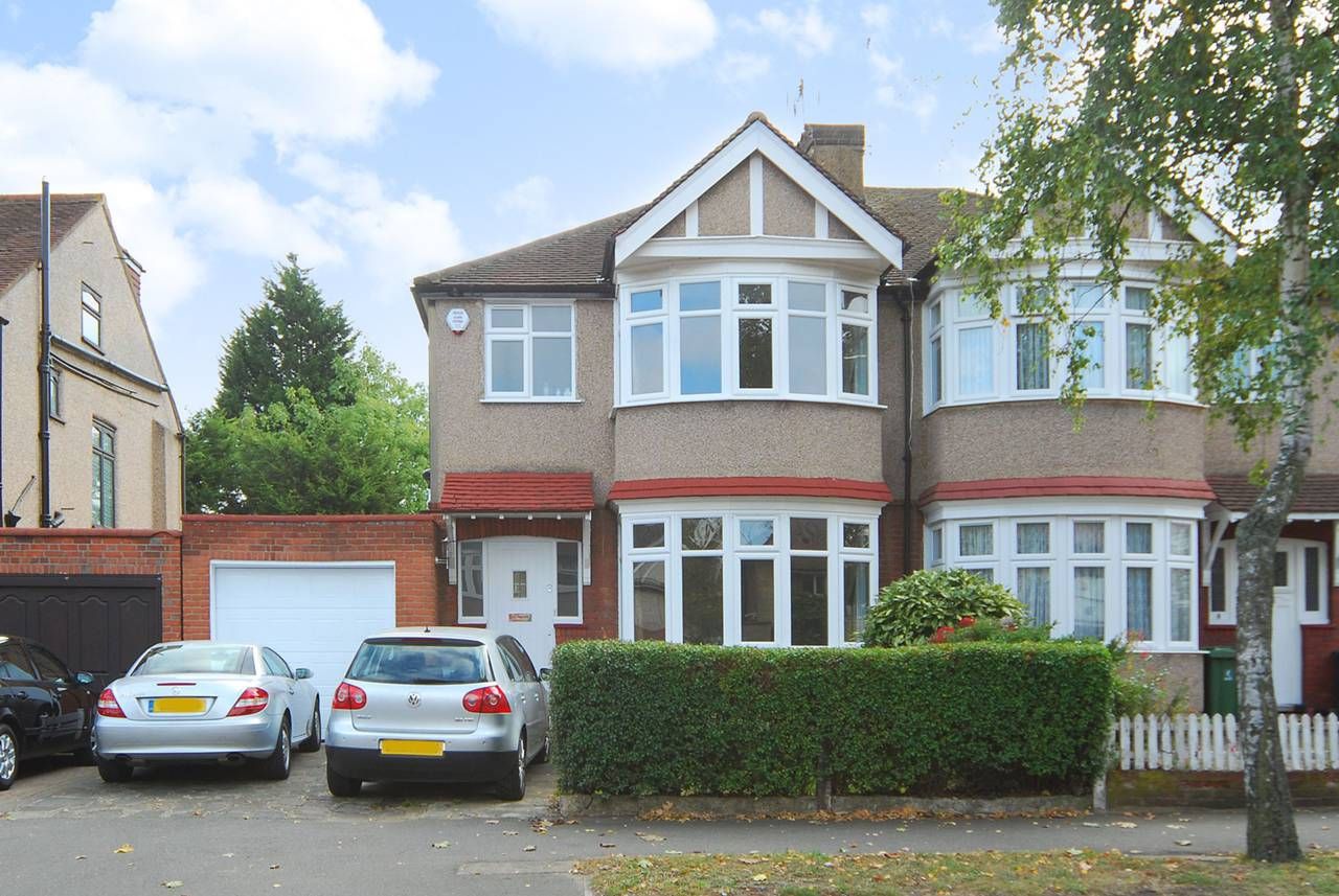 3 bedroom house to rent, Parkside Way, Harrow, HA2 6DB