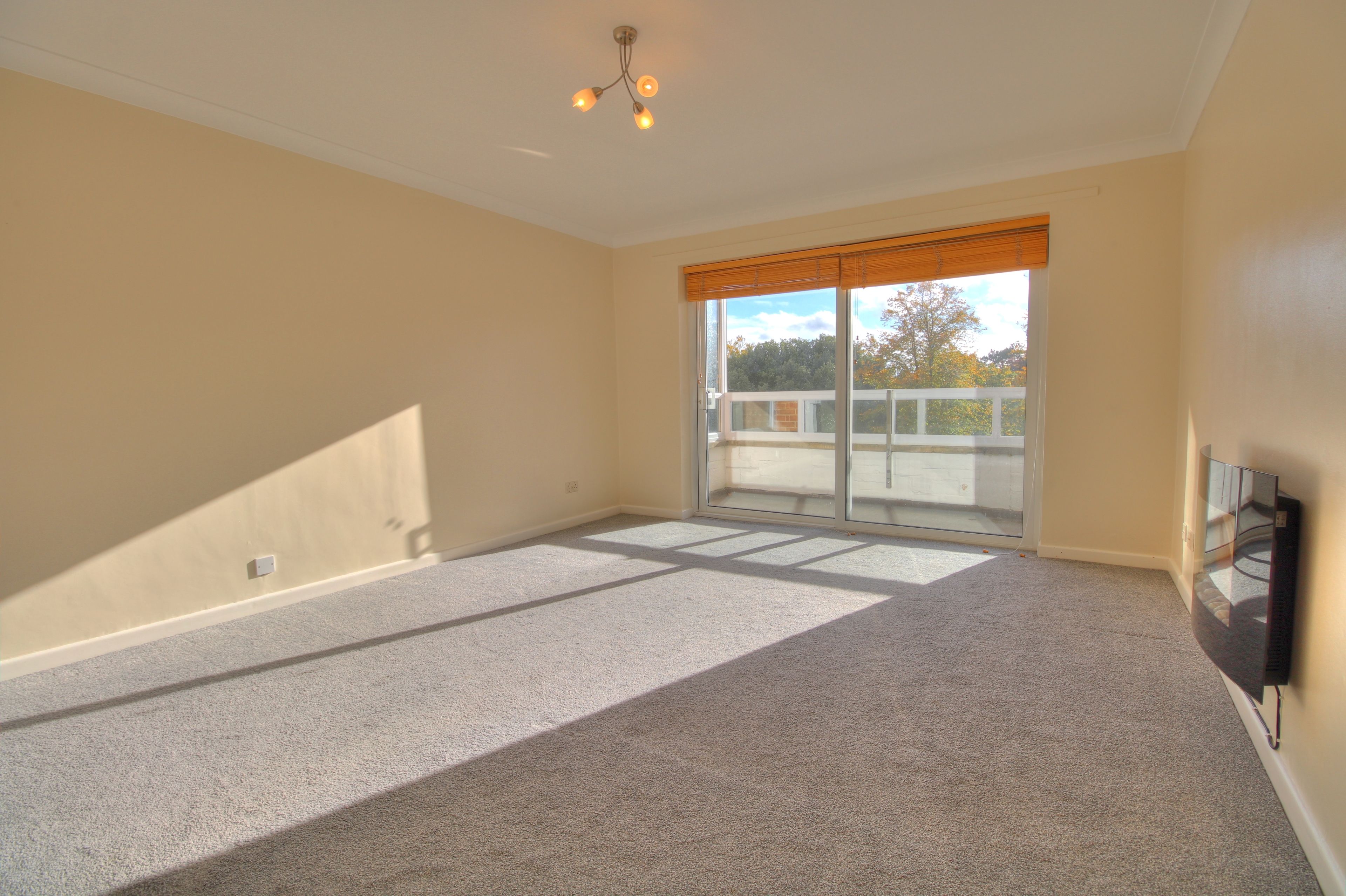 2 bedroom flat for sale, West Cliff Road, Bournemouth, BH4 8AY