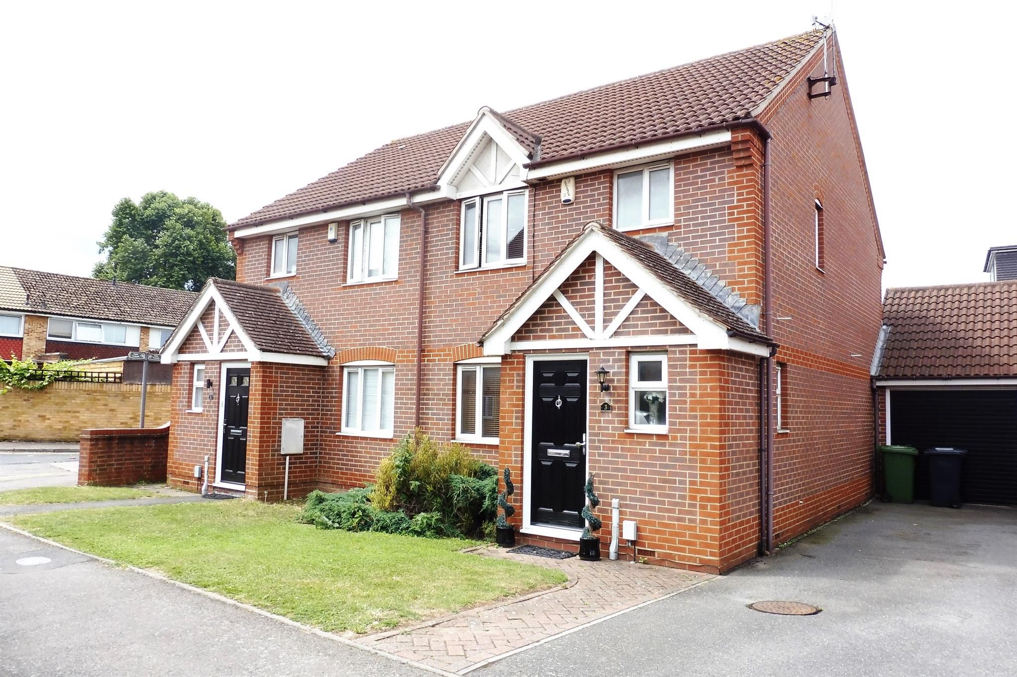 3 Bedroom Houses For Sale In Waltham Cross Onthemarket 3 Bedroom Houses For Sale In Waltham Cross Onthemarket