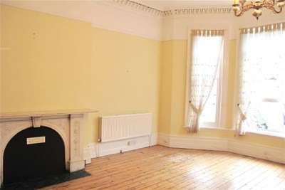 1 Bedroom Flat To Rent Cambridge Road Hove Bn3 1df