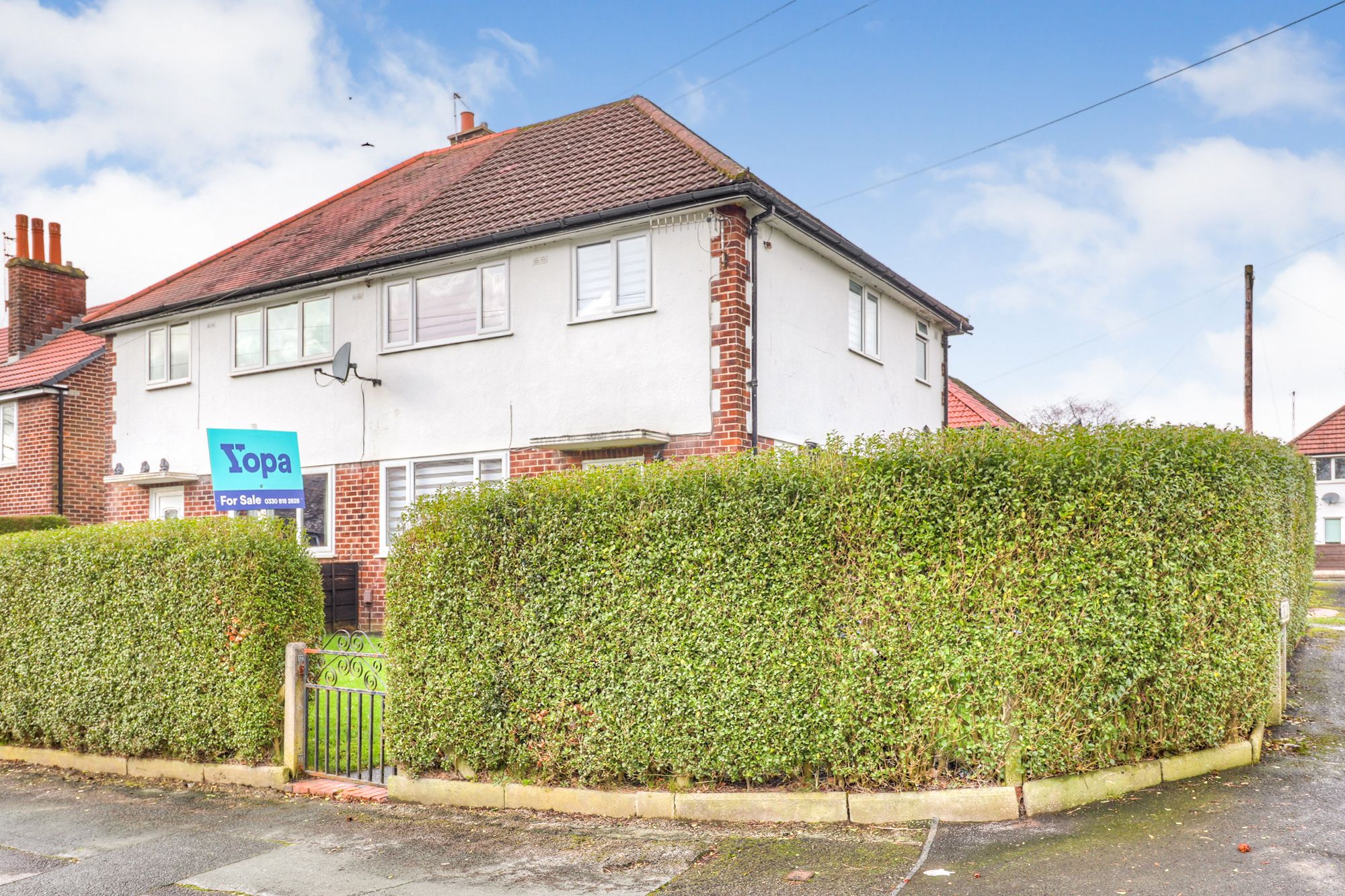 3 bedroom semidetached house for sale, Alamein Drive, Romiley