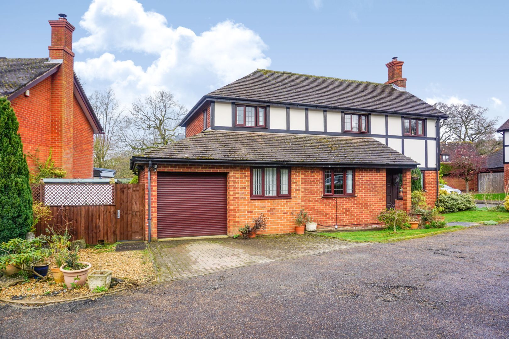 5 bedroom detached house for sale, Holbein Gardens, West Hunsbury