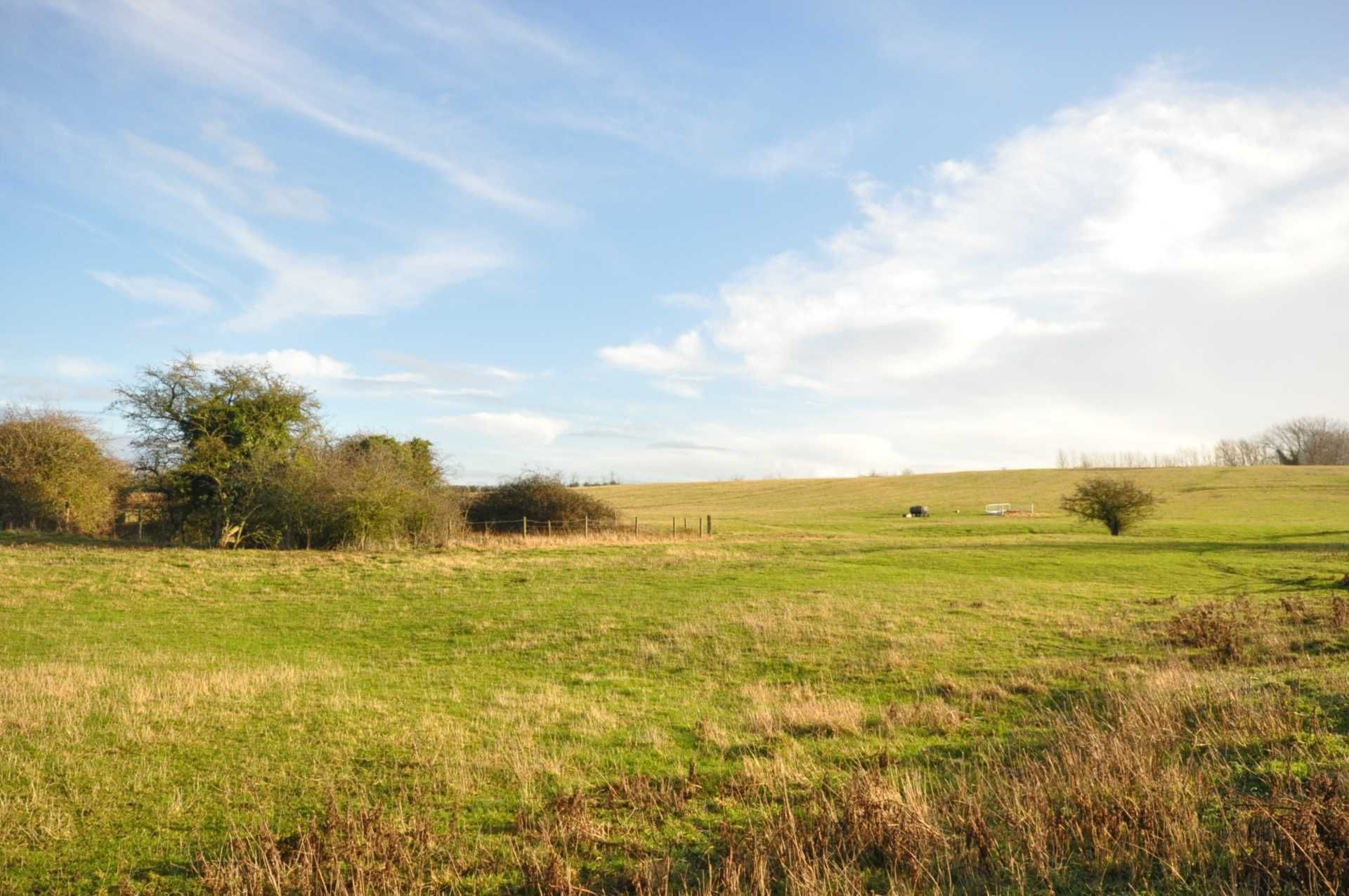 Land for sale, Hill Farm Field, Grendon Road, Edgcott, Aylesbury, HP18 0TN