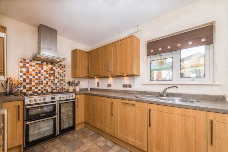 3 bedroom semidetached house for sale, Hailey Road, Witney, OX28 1HE