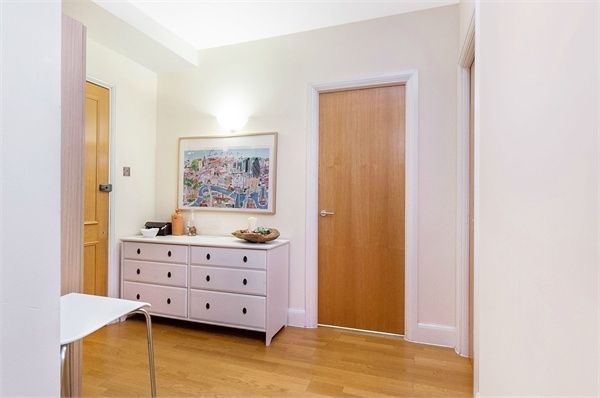 1 Bedroom Flat To Rent Tamarind Court Gainsford Street