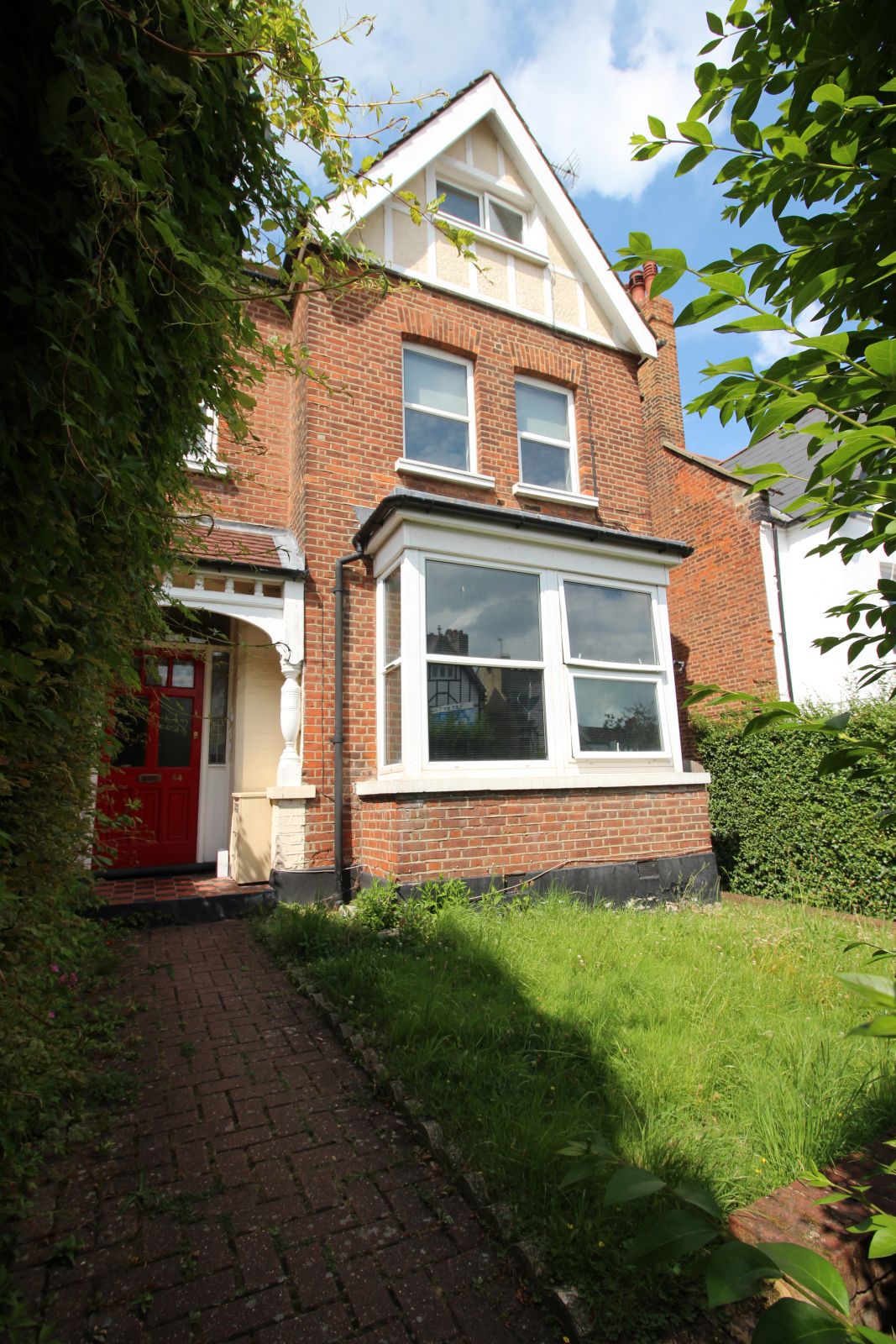 Studio flat to rent, Onslow Gardens, London, N10 3JX