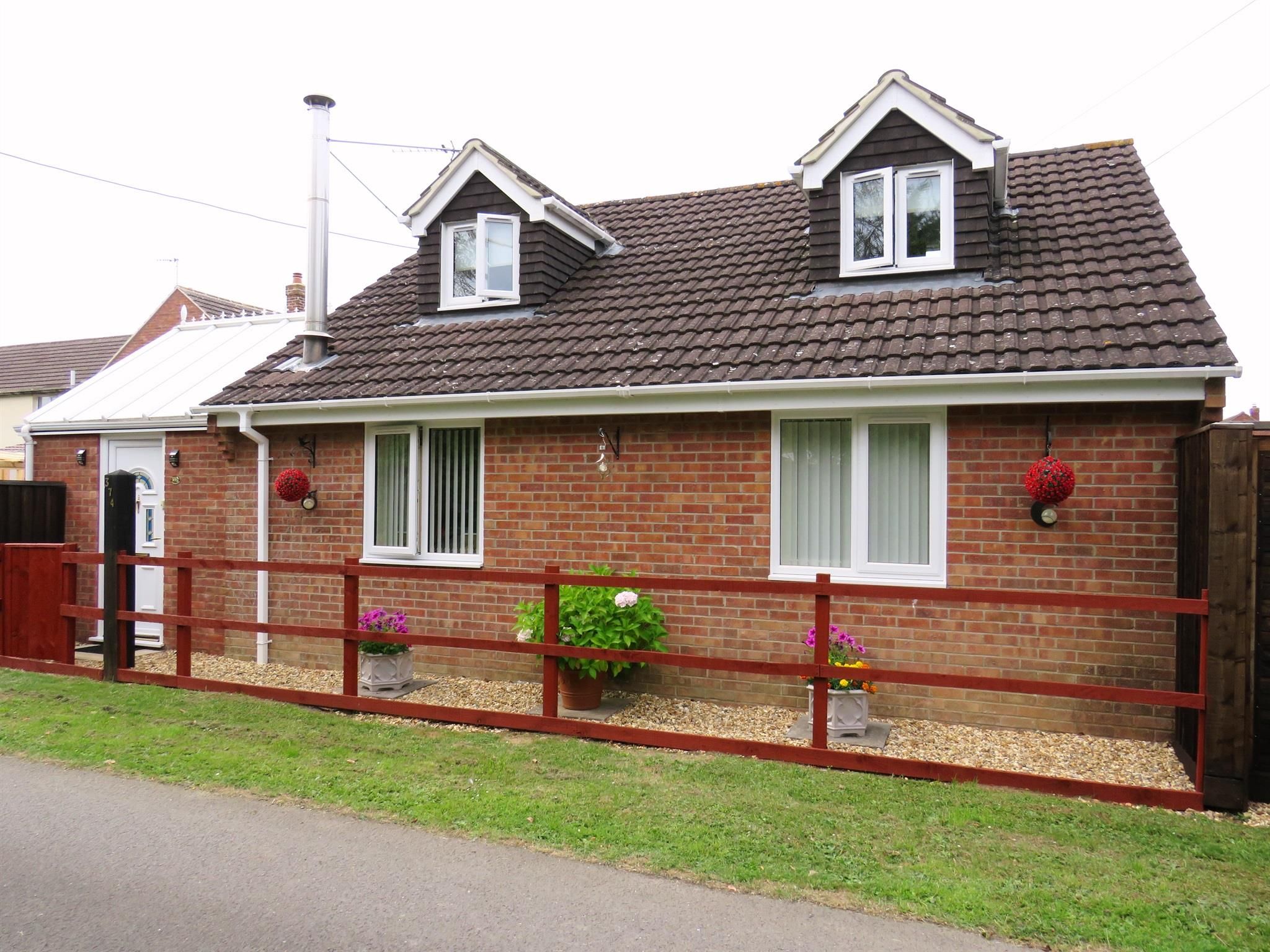 3 bedroom detached bungalow for sale, Longleaze Lane, Melksham, SN12 6QJ