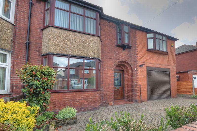 5 bedroom semidetached house for sale, Woodland Avenue, Bolton, Little