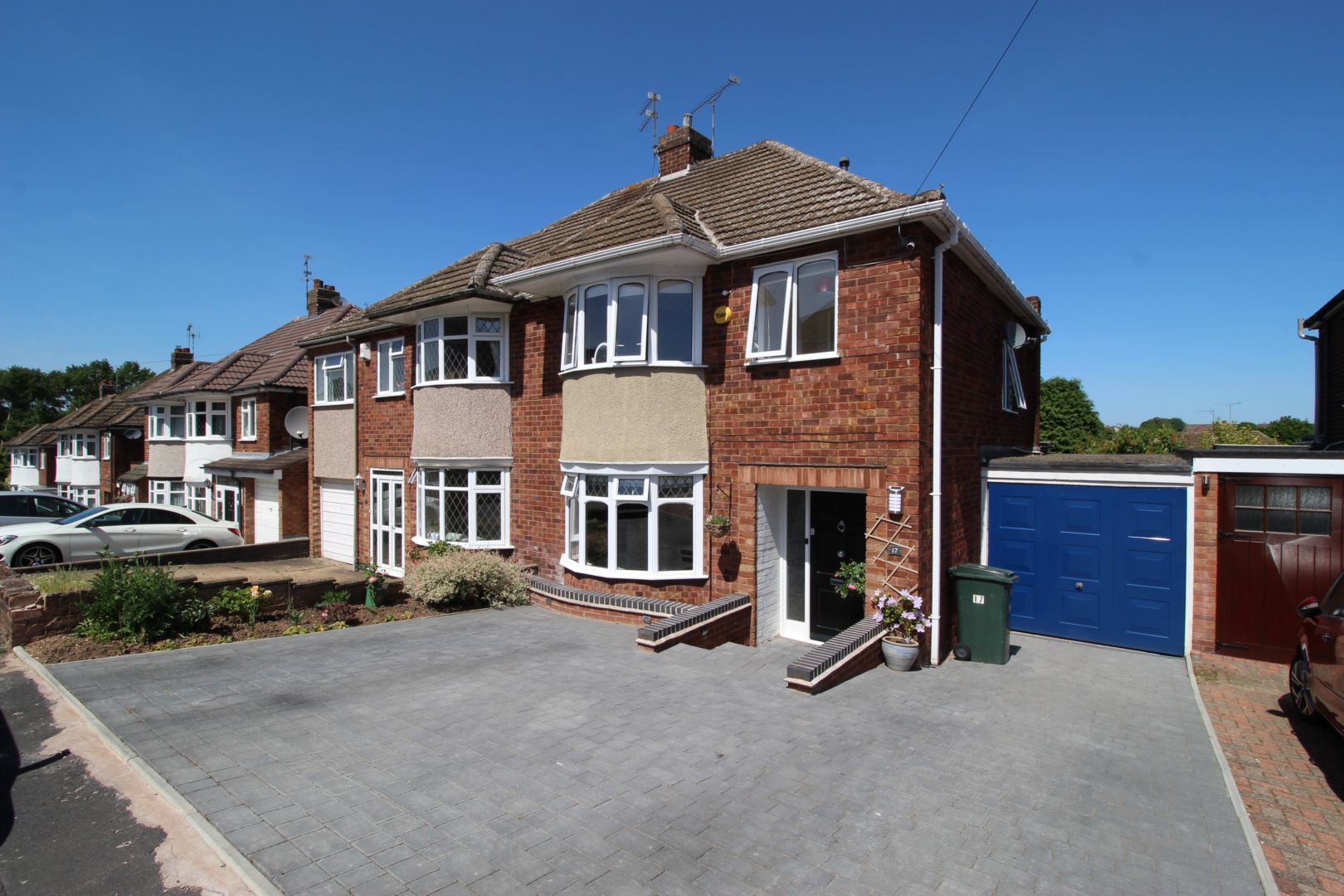 3 bedroom semidetached house for sale, Worsfold Close, Allesley, Coventry CV, CV5 9FT