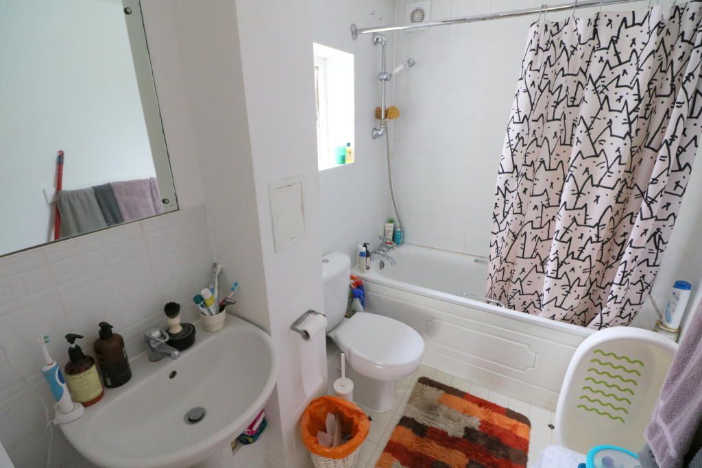 1 bedroom apartment to rent, Beulah Hill, Upper Norwood, SE19 3UZ