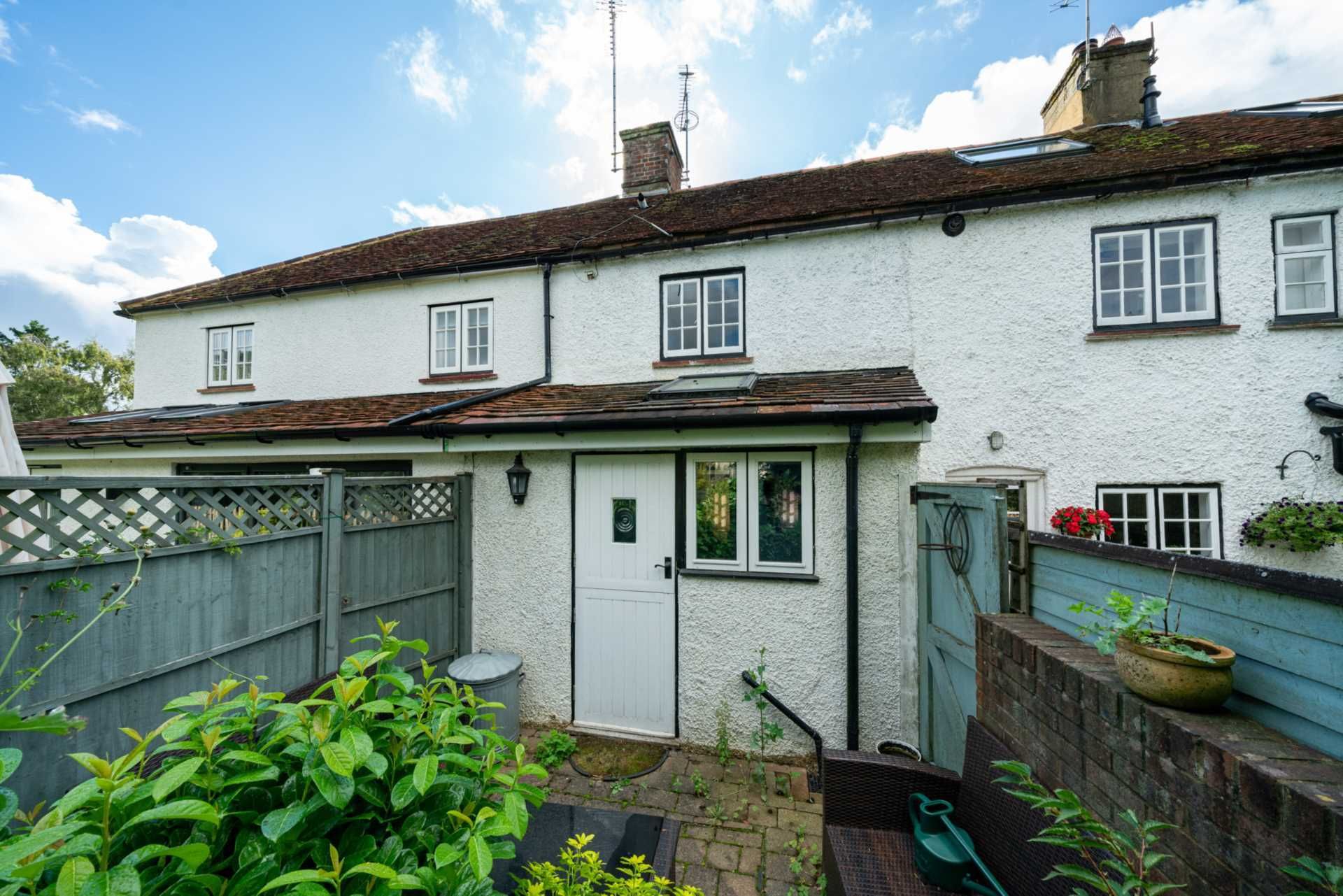 2 bedroom cottage for sale, Meadow Cottage, Church Street, Bovingdon