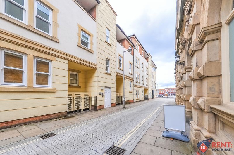 2 bedroom ground floor flat to rent, Curzon Place, Gateshead, NE8 2ER